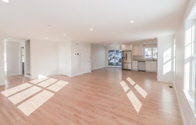 18 Causeway St, Gloucester, MA 01930 - photo 5