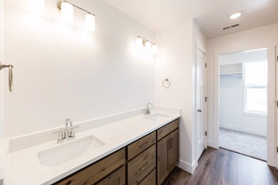 645 E 2475 N, North Logan, UT 84341 - photo 6