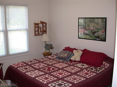 10930 Poplar Bluff Ct, Portage, MI 49024 - photo 3