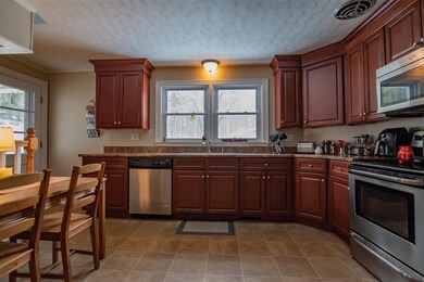 20 Als Ave, Allenstown, NH 03275 - photo 3