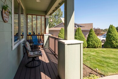 2239 SW Metolius Ct, Redmond, OR 97756 - photo 4