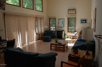 117 Stallion Dr, Hawley, PA 18428 - photo 5