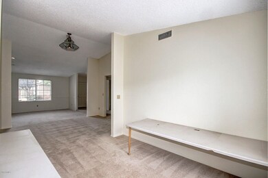 Den/Bonus Room