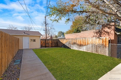 (Grass digitally enhanced)