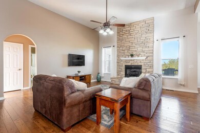 289 Queens Way, Kimberling City, MO 65686 - photo 4