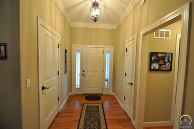 6229 SW 39th Ct, Topeka, KS 66610 - photo 2