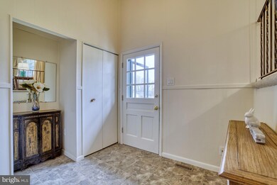 4129 Doveville Ln, Fairfax, VA 22032 - photo 5