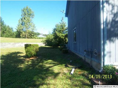 19 Alec Dr, Howell, NJ 07731 - photo 2