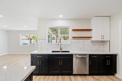 12-Kitchen