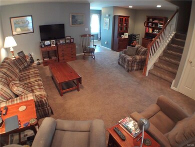 1394 Mohr Cir, Macungie, PA 18062 - photo 4