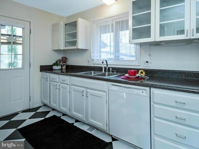 208 Wilderness Ln, Locust Grove, VA 22508 - photo 7