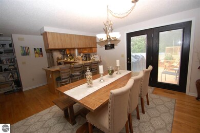 1721 Orchard Ln, West Branch, MI 48661 - photo 6