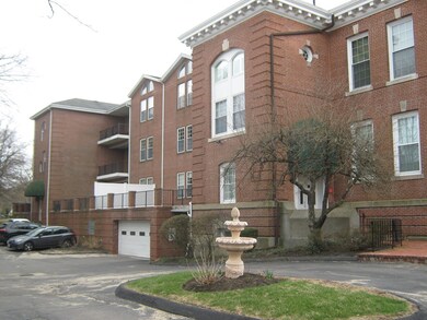 760 Highland Ave unit 14, Needham Heights, MA 02494 - photo 4