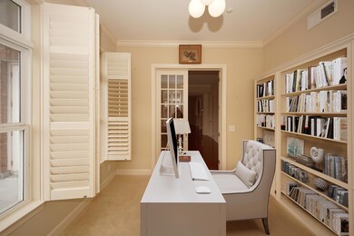 Home office w built in shelving