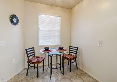 10562 W Ocotillo Dr unit 39, Sun City, AZ 85373 - photo 3