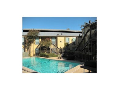 1000 W 26th St unit 212, Austin, TX 78705 - photo 2