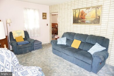 614 Otter Branch Dr, Magnolia, NJ 08049 - photo 3