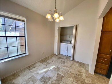 115 Myers Dr, Fort Worth, TX 76108 - photo 4