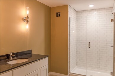 334 Knight St unit 409, Warwick, RI 02886 - photo 2