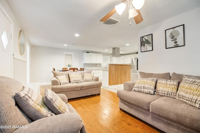 404 Senior Aly, Abbeville, LA 70510 - photo 6