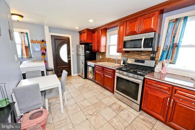 204 Upland Rd, Brookhaven, PA 19015 - photo 4