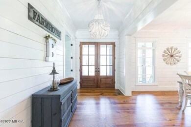 6a-foyer 1