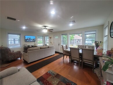 42 Fuller St, Warwick, RI 02889 - photo 5