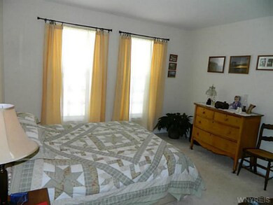 397 Drake Dr, North Tonawanda, NY 14120 - photo 7