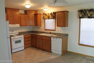 2741 Cote Dr unit 14, Wayland, MI 49348 - photo 3