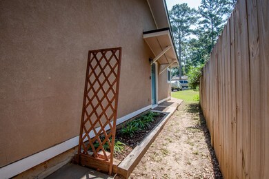 1796 Dax Ct, Tallahassee, FL 32308 - photo 4