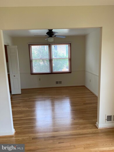 13315 Tamarack Rd, Silver Spring, MD 20904 - photo 3