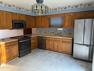 3873 Yale Ave, Lima, OH 45804 - photo 4