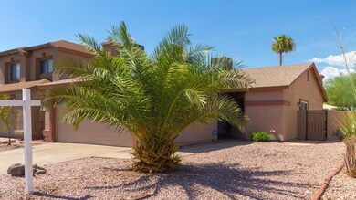 718 E Sack Dr, Phoenix, AZ 85024 - photo 2