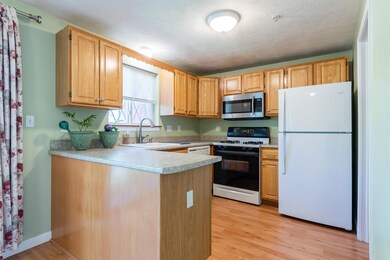 6 Lynn Dr, MerriMacK, NH 03054 - photo 6