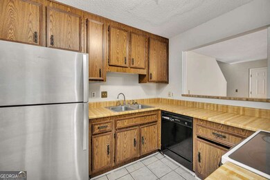 239 Broadway St, Saint Simons Island, GA 31522 - photo 4