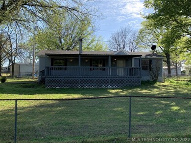 200 Walnut Creek St, Chouteau, OK 74337 - photo 3