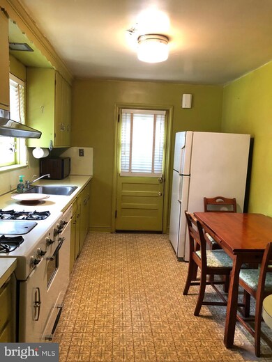 209 S 5th St, North Wales, PA 19454 - photo 6