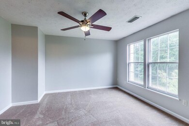 8520 Pine Meadows Dr, Odenton, MD 21113 - photo 7