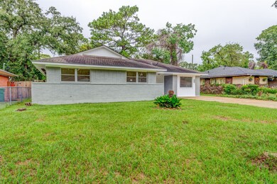 10209 Rockaway Dr, Houston, TX 77016 - photo 4