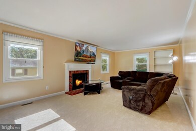 8817 Gramercy Ln, Laurel, MD 20708 - photo 6