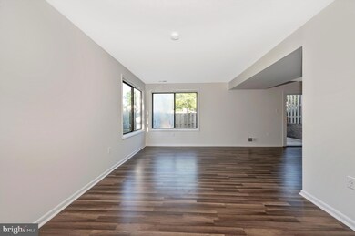 18533 Bay Leaf Way, Germantown, MD 20874 - photo 5