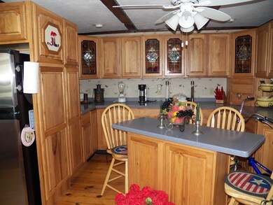 104 S Spencer Rd, Spencer, MA 01562 - photo 6