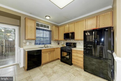 12410 Selkirk Cir, Bristow, VA 20136 - photo 7