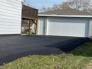 17831 Princeton Ln, Country Club Hills, IL 60478 - photo 2