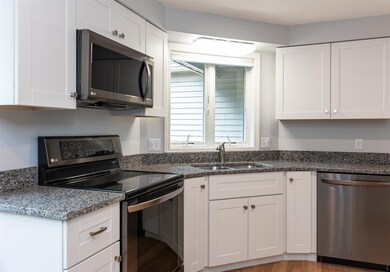 86 Walden Pond Dr, Nashua, NH 03064 - photo 7