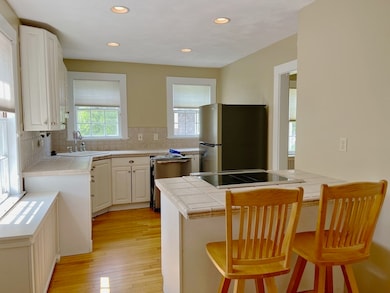 5 Clifton Ave unit 2, Marblehead, MA 01945 - photo 2