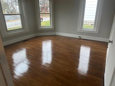 508 E Walnut St, Boonville, MO 65233 - photo 7