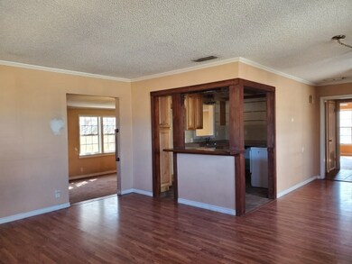 423 Westover Rd, Big Spring, TX 79720 - photo 3