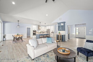005-1243WestOrchardAvenue-Hayden-ID-8383