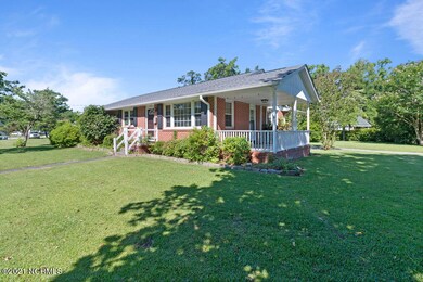 1009 Daniel Dr, Jacksonville, NC 28540 - photo 4